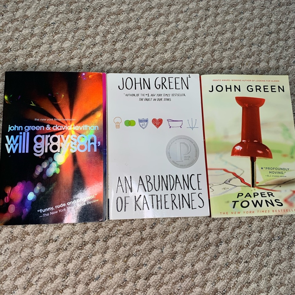 Three John Green books🖤